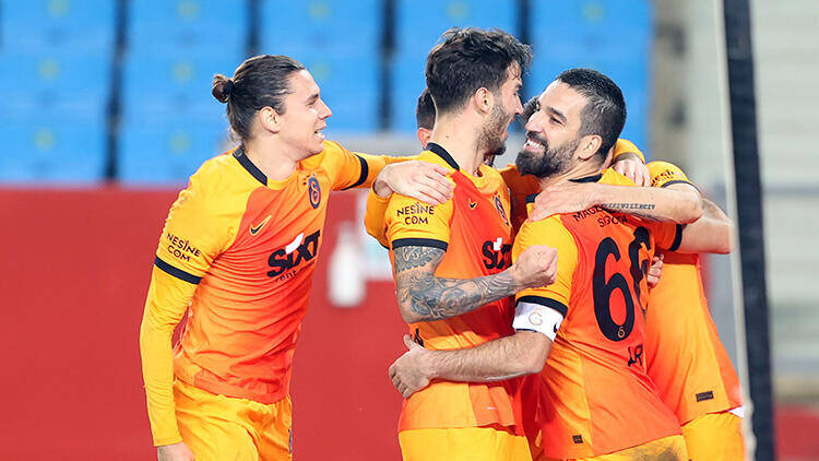 Maçta kazanan Galatasaray Trabzon'un serisine son verdi