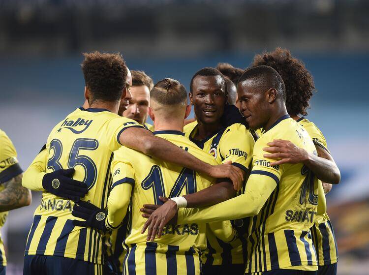 Fenerbahçe - Ankaragücü maçından öne çıkan fotoğraflar