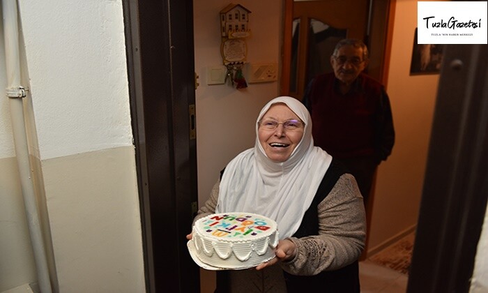 Belediye Başkanımızdan 65 Yaş üstü Vatandaşlara Doğum Günü Sürprizi