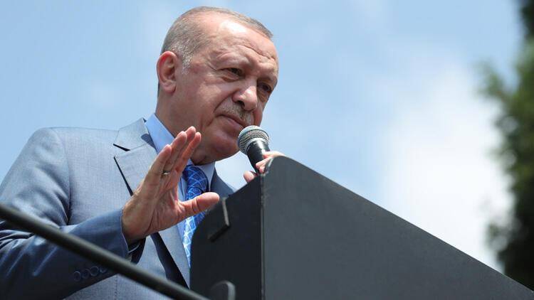 Cumhurbaşkanı Erdoğan Tank Paleti Fabrikası'nda incelemelerde bulundu