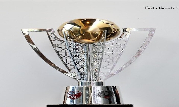 Spor Toto Süper Lig Ahmet Çalık Sezonu Şampiyonluk kupası görseli