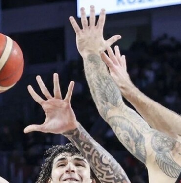 A Milli Erkek Basketbol Takımı Belçika'yı farklı yendi