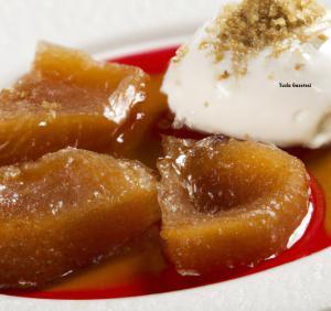 En Kolay Ayva Tatlısı Nasıl Yapılır