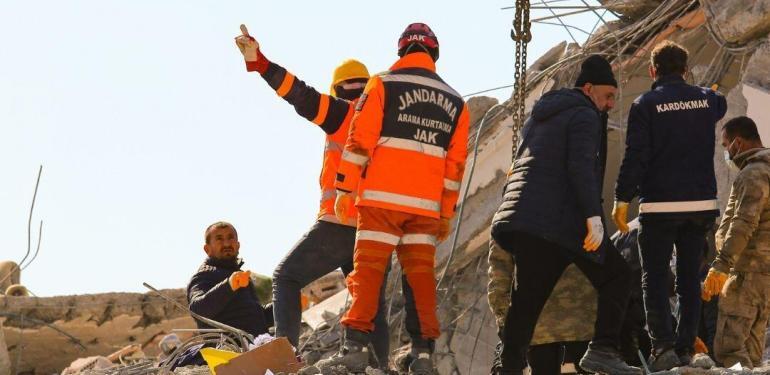 Diri fay nedir, Hangi iller fay hattı üstünde, Binamızın altından fay hattı geçiyor mu