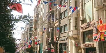 İstanbul İstiklal Caddesi