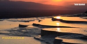 Pamukkale Türkiye'nin Doğal Harikası