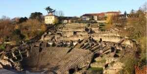İznik Roma Tiyatrosu Tarih Özellikler ve Ziyaret Rehberi