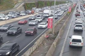 İstanbul'da Şiddetli Sağanak Trafik Yoğunluğu Yüzde 80' geçti