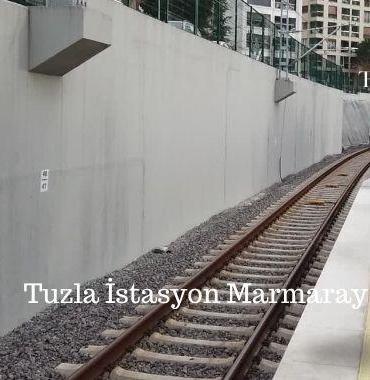 Tuzla İstasyon mahallesi Marmaray durağı