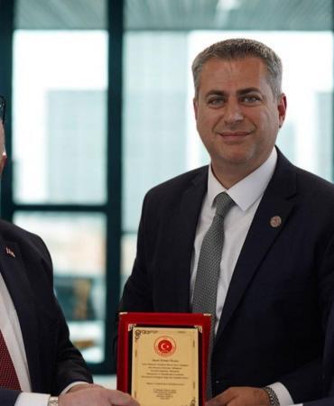 Tuzla'da Mahalle Muhtarları ile Kapsamlı Değerlendirme Toplantısı Gerçekleştirildi