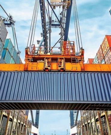 İthalat Nedir Türleri Avantajları Dezavantajları ve Süreçleri